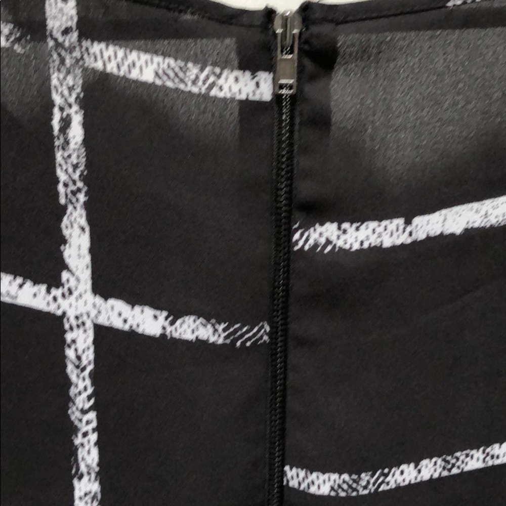 Decree top - Picture 6 of 8